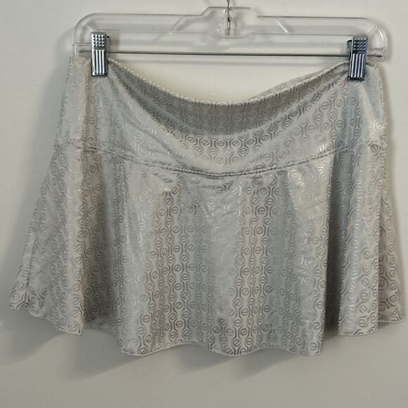 Women’s Elite White & Silver Athletic Skirt Sz 7/8 - Picture 7 of 11